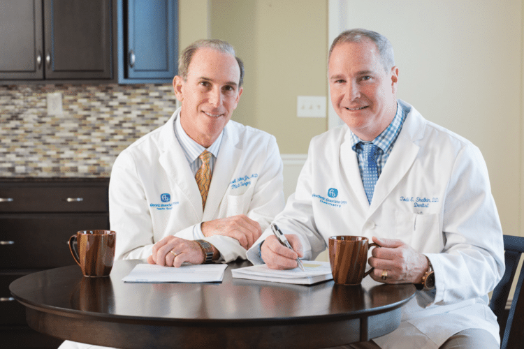 Ask Us A Question - Aesthetic Associates Centre - Ask A Doctor - Todd Shatkin DDS